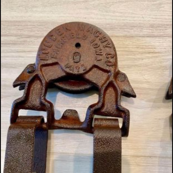 Vintage Barn Door Hardware Rollers - Picture 3 of 3